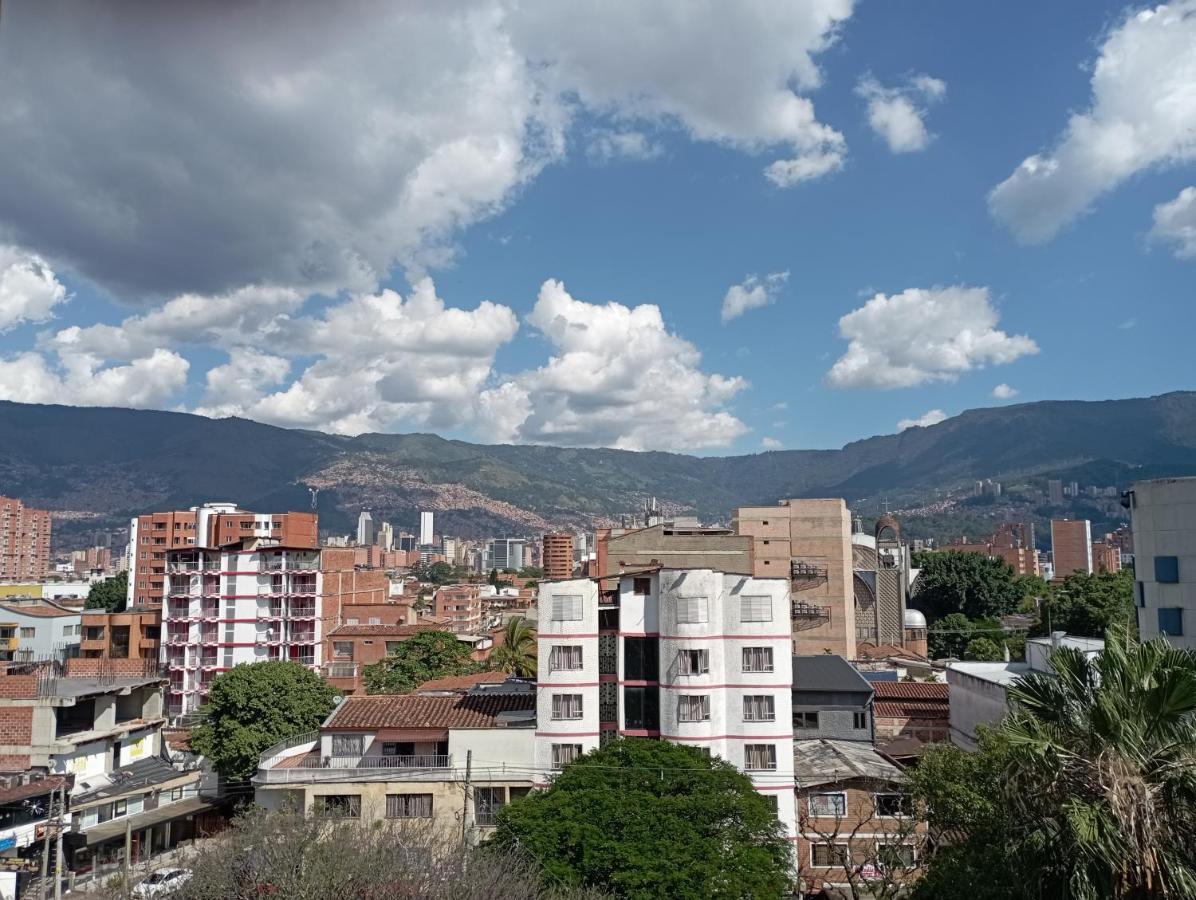 Beautiful & Comfortable Apartment In Laureles Medellín Dış mekan fotoğraf