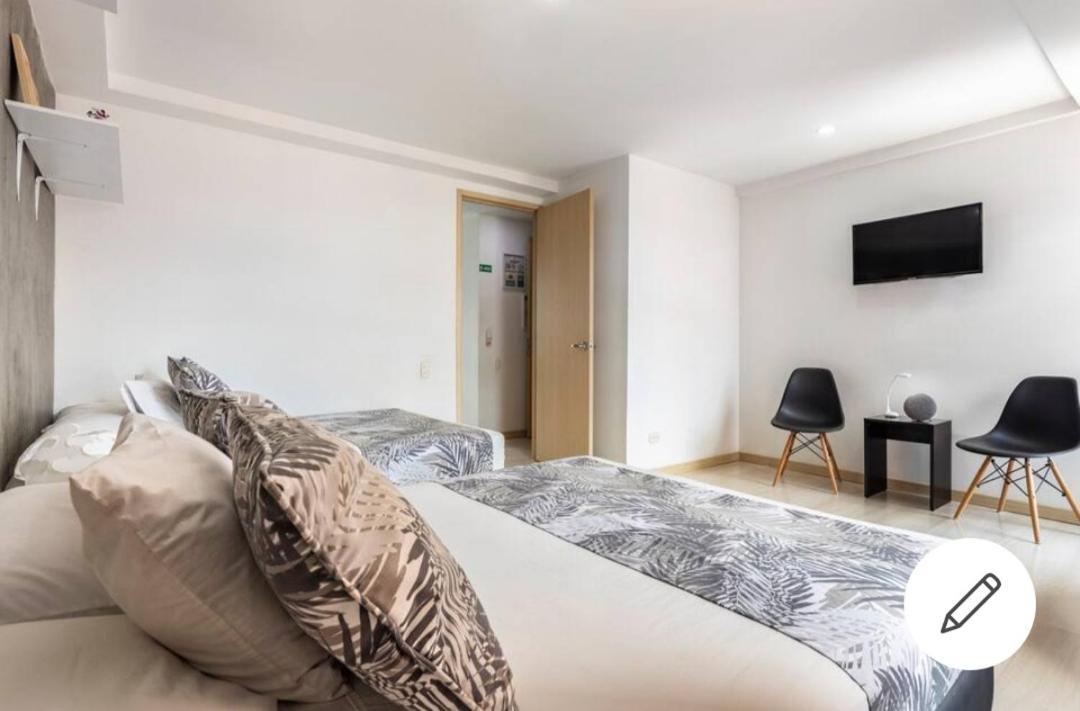 Beautiful & Comfortable Apartment In Laureles Medellín Dış mekan fotoğraf