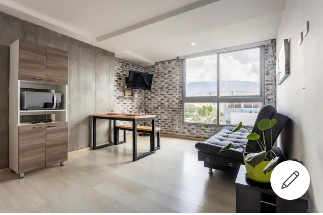 Beautiful & Comfortable Apartment In Laureles Medellín Dış mekan fotoğraf